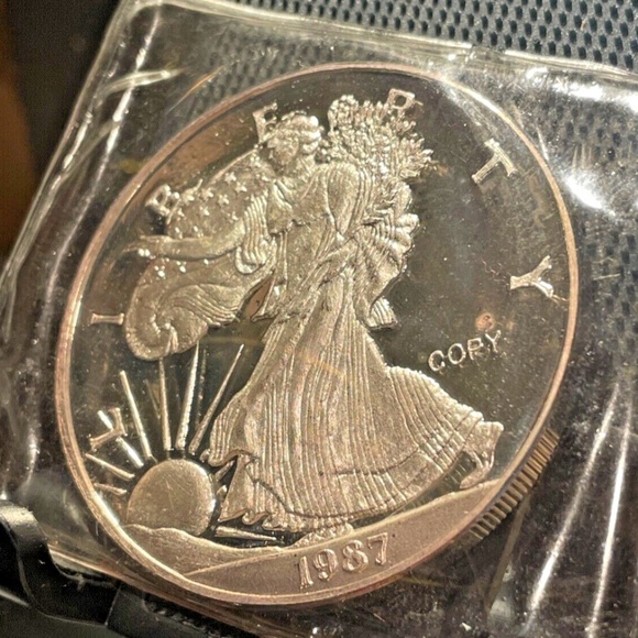 2 oz Walking Liberty MC .999 Fine Silver Round in Capsule - Picture 4 of 4